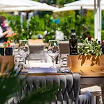 Ξενοδοχείο H4 Arcadia 4*