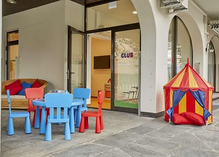 H4 Arcadia Локарно