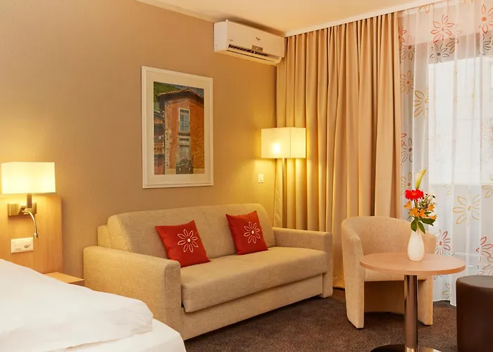 Отель H4 Arcadia Локарно