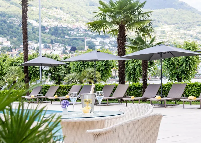 H4 Arcadia Отель 4*