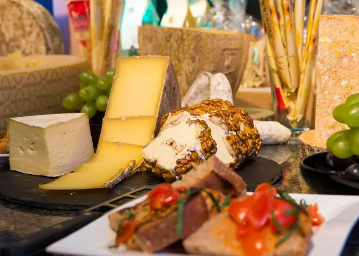 H4 Arcadia Отель