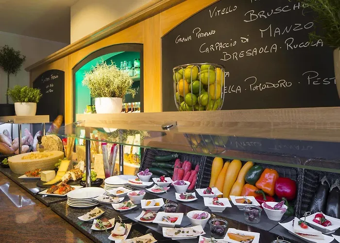 Отель H4 Arcadia Локарно