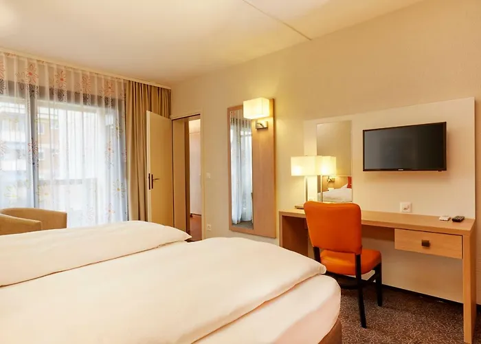 H4 Arcadia Локарно